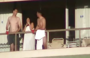 Трахните мою мягкую киску в воскресенье утром